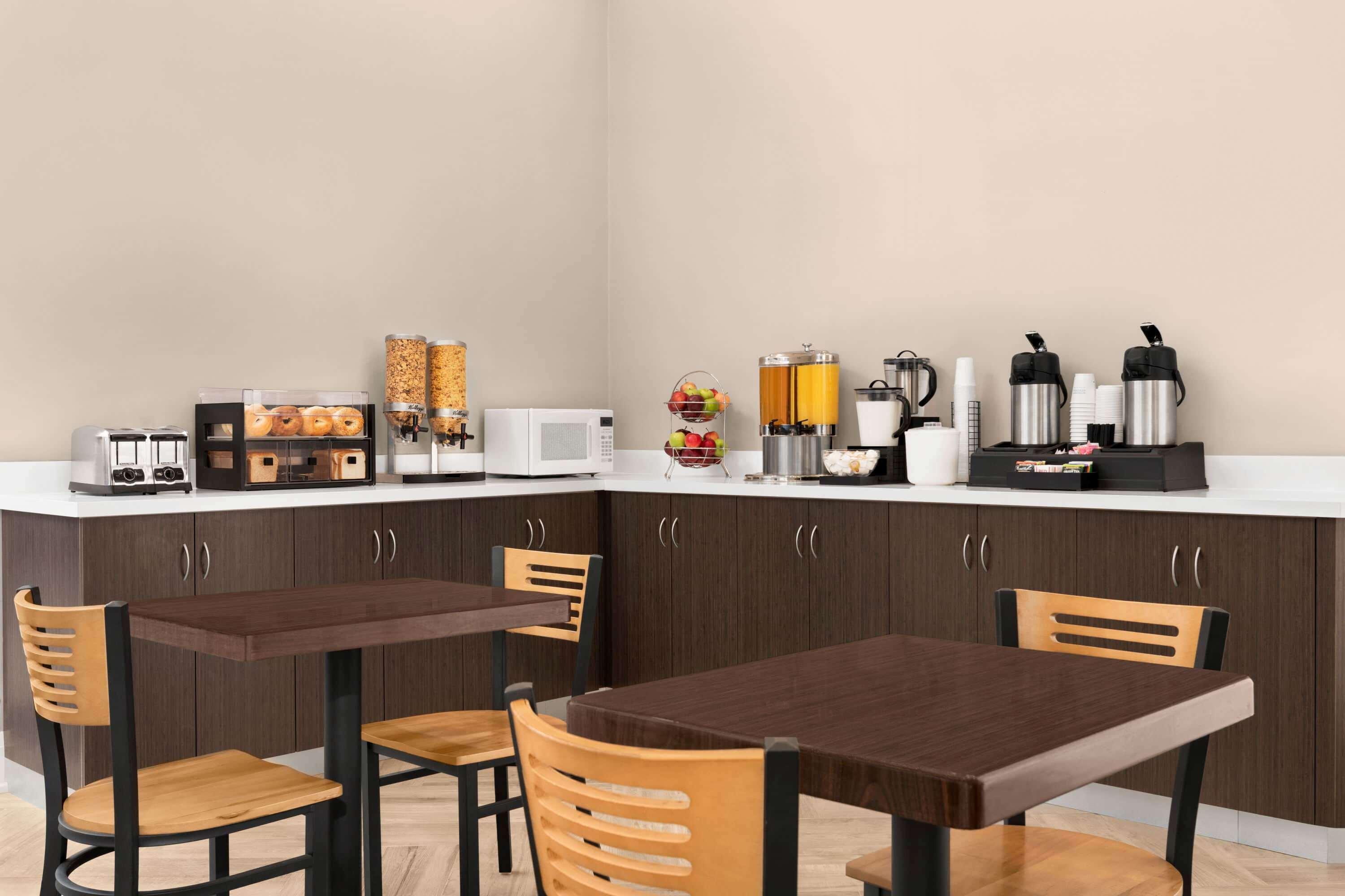 Travelodge By Wyndham טימינס מראה חיצוני תמונה